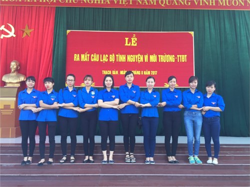 Đoàn Thanh Niên trường mầm non Hoa mai tham dự  Lễ ra mắt câu lạc bộ tình nguyện vì môi trường- Trật tự đô thị 